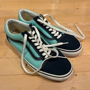 Teal and Navy Low-Top Sneakers Men’s size 10